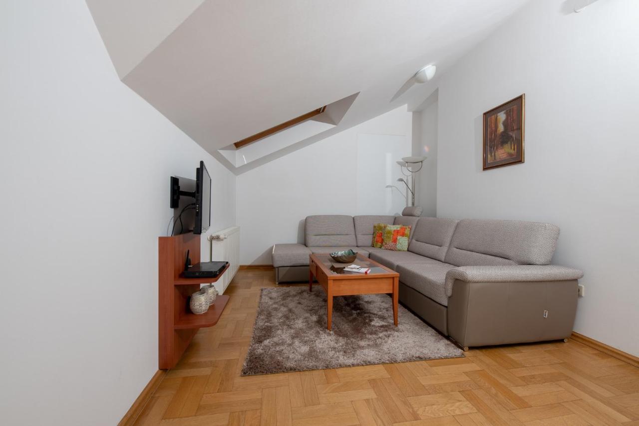 Apartmani Spoljar Zupanja Exterior foto