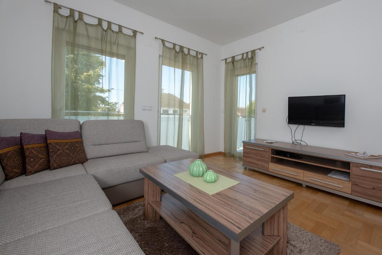 Apartmani Spoljar Zupanja Exterior foto